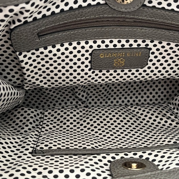 Beautiful Gianni Bini Purse - Picture 3 of 7